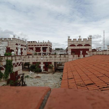 Pousada Al Castello Di Giulietta E Romeo Pirenópolis Exterior foto