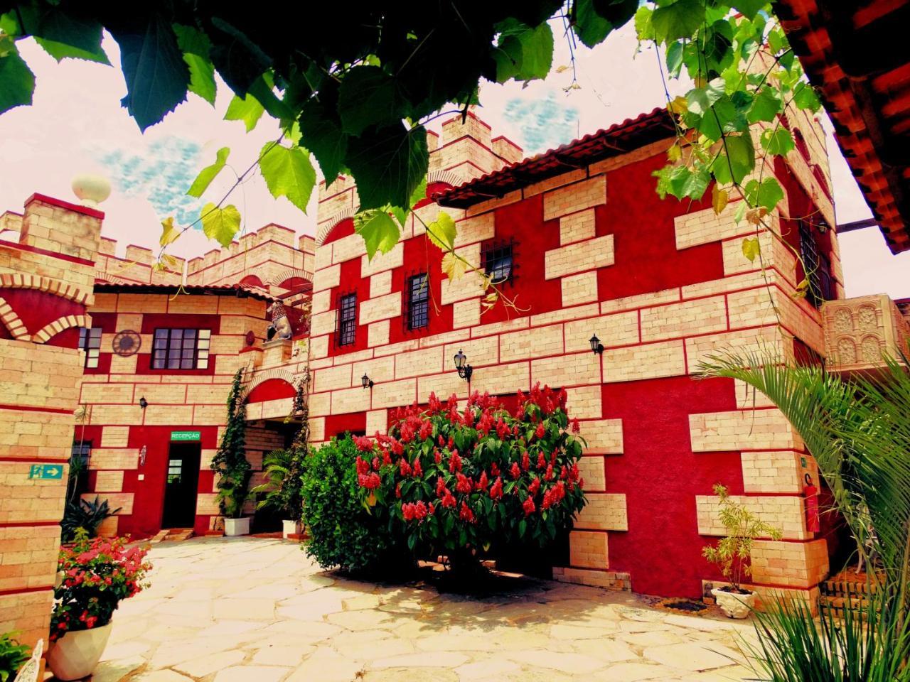 Pousada Al Castello Di Giulietta E Romeo Pirenópolis Exterior foto
